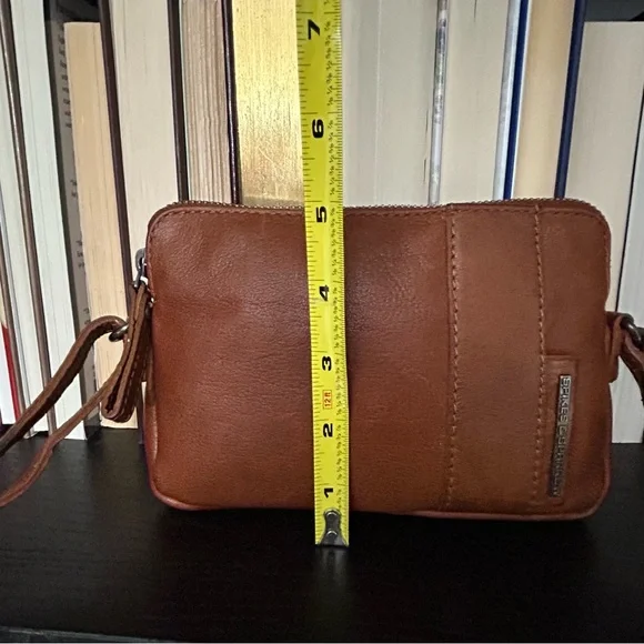 Spikes & Sparrow- Elegant Mini Tan Leather Crossbody/Travel Bag - Picture 13 of 14